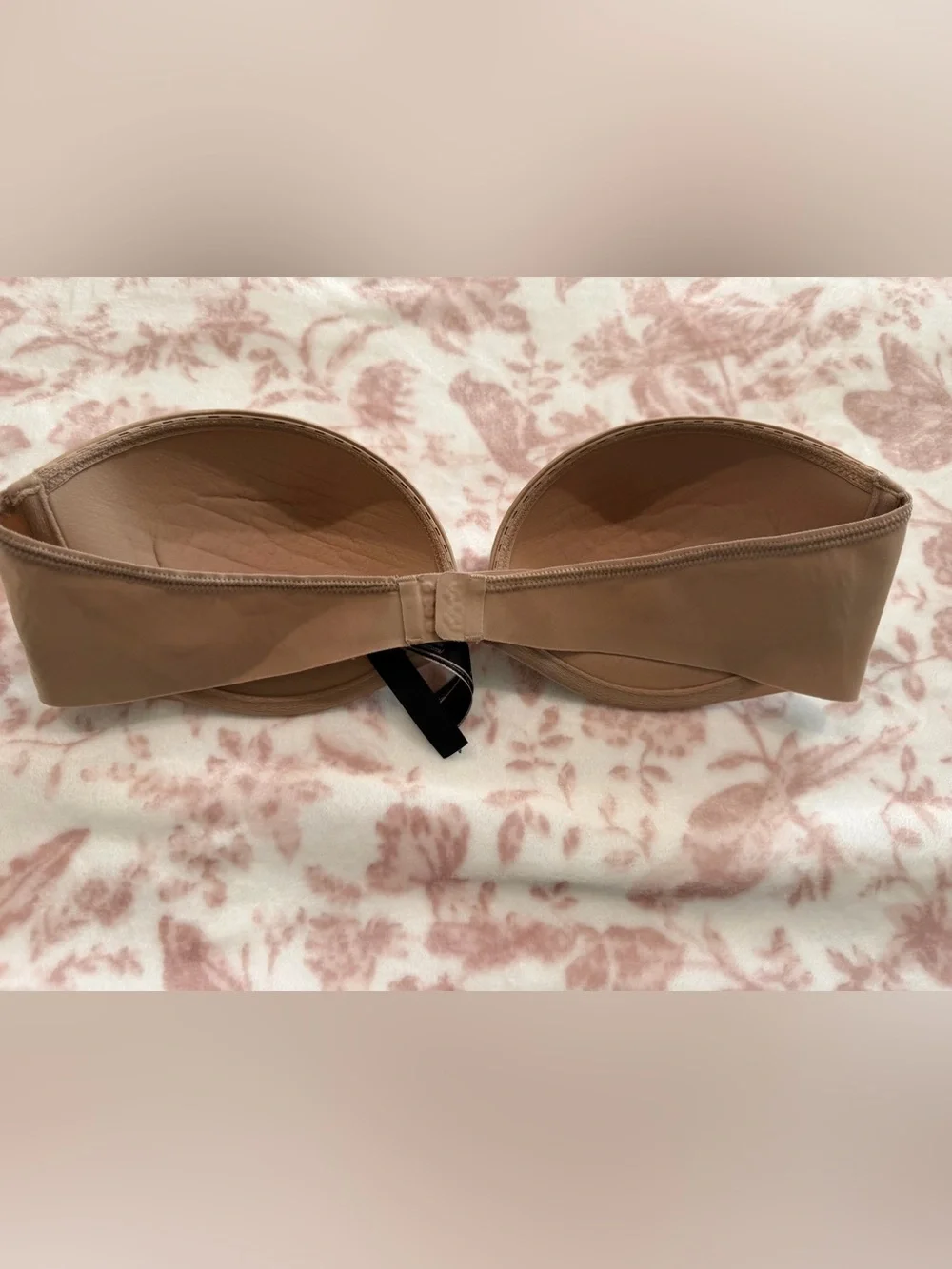 Victoria's Secret Strapless Molded Bra in Nude